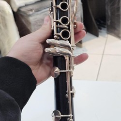 Clarinete Yamaha YCL-25 Sib (Usada) - Sapatilhamento Novo