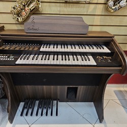 Órgão Rohnes Liz Plus