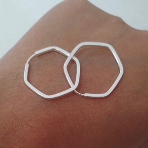 Brinco Argola Hexagonal 2,5cm Prata 925