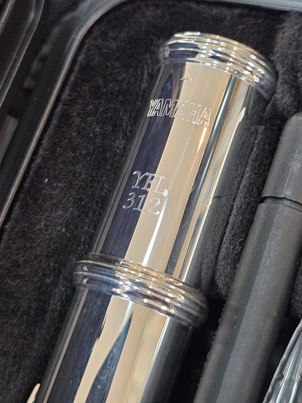 (Nova) Flauta Transversal Yamaha 312 - Cabeça de prata