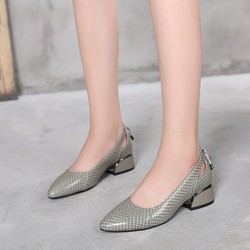 Sapato de Salto em Couro | Conforto Plus | Laís