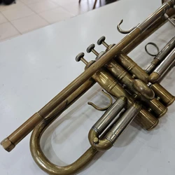 Trompete Bach Stradivarius Modelo 38 Sib Desplacado Original com Case