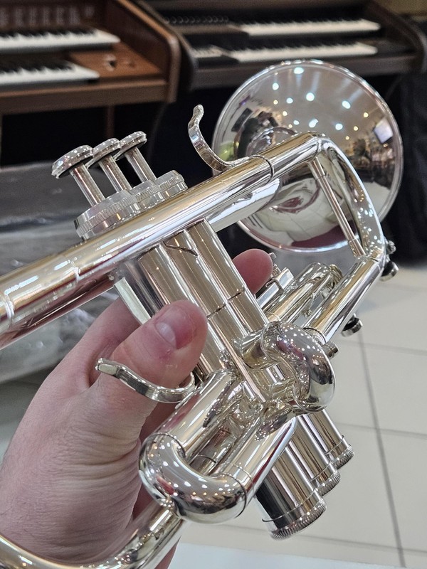 Trompete Weril ET1172 Sib - Prata - Seminovo