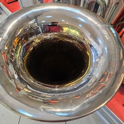 Tuba Weril Brasil 4/4 em sib - 3 pistos - usado