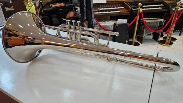 (Dó) Trombone Weril Curto Niquelado Usado/Revisado FÁ-SOL-LÁ!