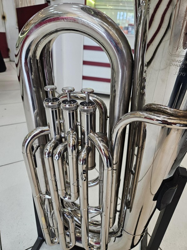 Tuba Weril J370 3/4 em sib - 3 pistos - usado