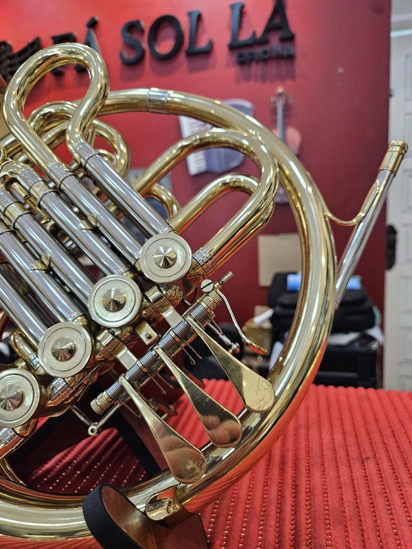 Trompa Conductor Fa/Sib M 3114 (Usada) - Campana Rosqueável