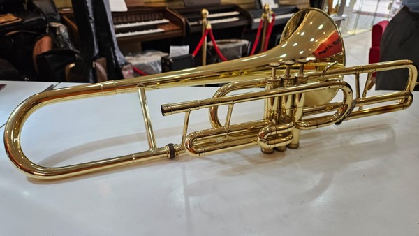 (Dó) Trombone Weril Curto F610 Usado/Revisado FÁ-SOL-LÁ!