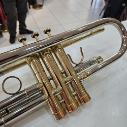 🎺 Trompete Weril Regium Concert ET 9076 Profissional (Seminovo)