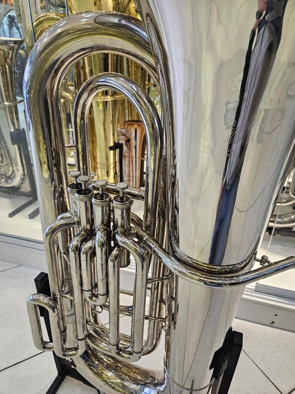 Tuba Weril J981 4/4 sinfônica- 4 pistos - usado