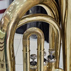 Tuba Eagle 3/4 em sib - 3 pistos - usado