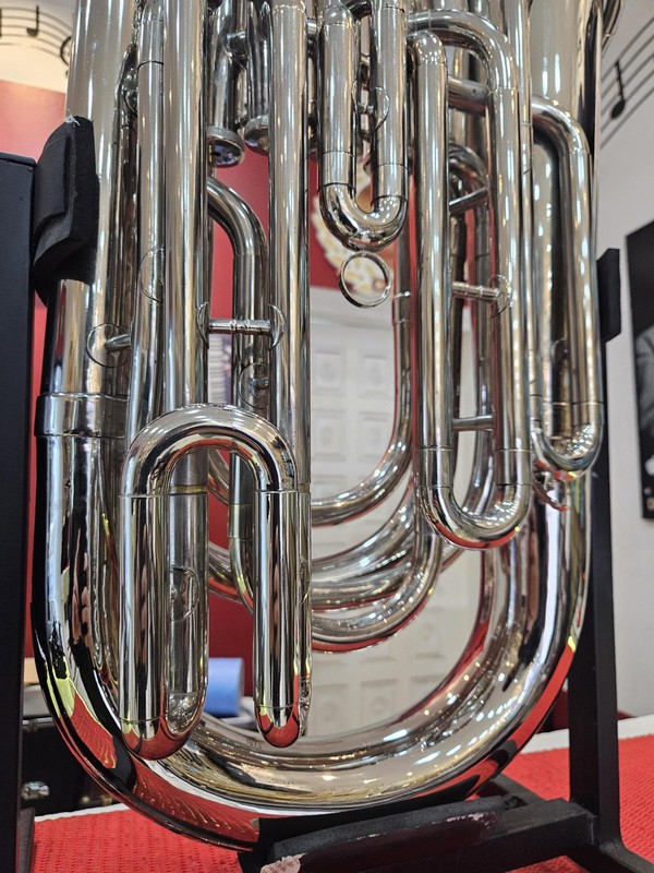 (USADA) Tuba Weril 4/4 em dó - 4 pistos